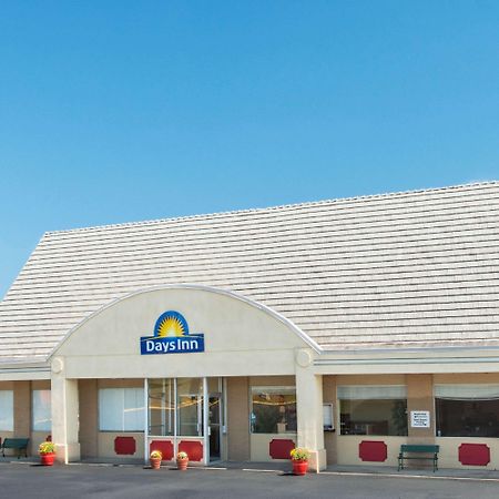Days Inn By Wyndham Frankfort Exterior photo