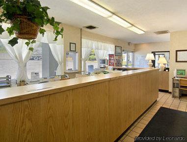 Days Inn By Wyndham Frankfort Interior photo